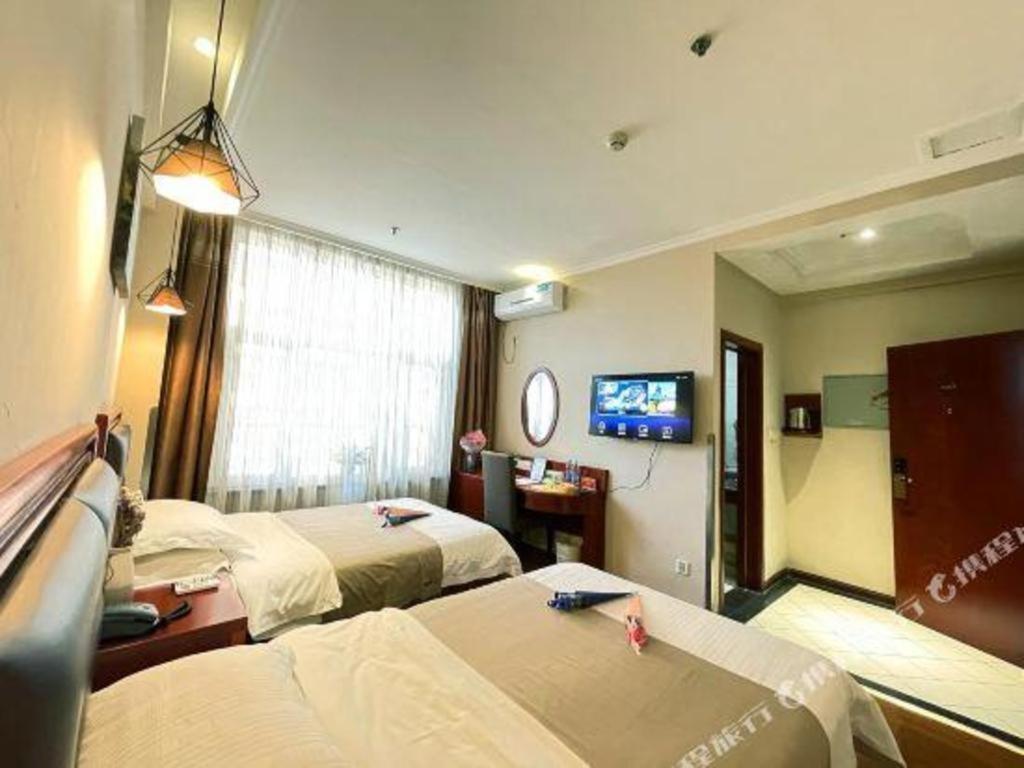 Greentree Inn Bole Wanxianghui Express Hotel Exterior foto