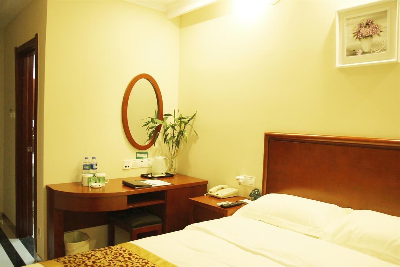 Greentree Inn Bole Wanxianghui Express Hotel Exterior foto